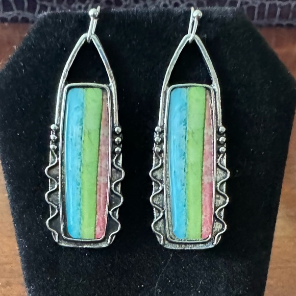 BOHO CRAFTED MULTI COLORED INLAID HOOK DANGLE SILVER TONE VINTAGE EARRINGS - Picture 5 of 6
